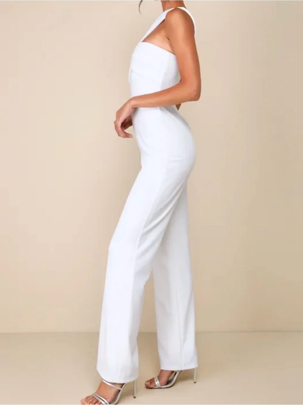 Devoted to Fun Ivory One-Shoulder Sleeveless Jumpsuit Size Medium NWT - Picture 3 of 12